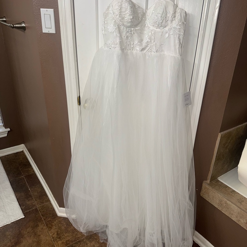 Lulu's White Strapless Dress